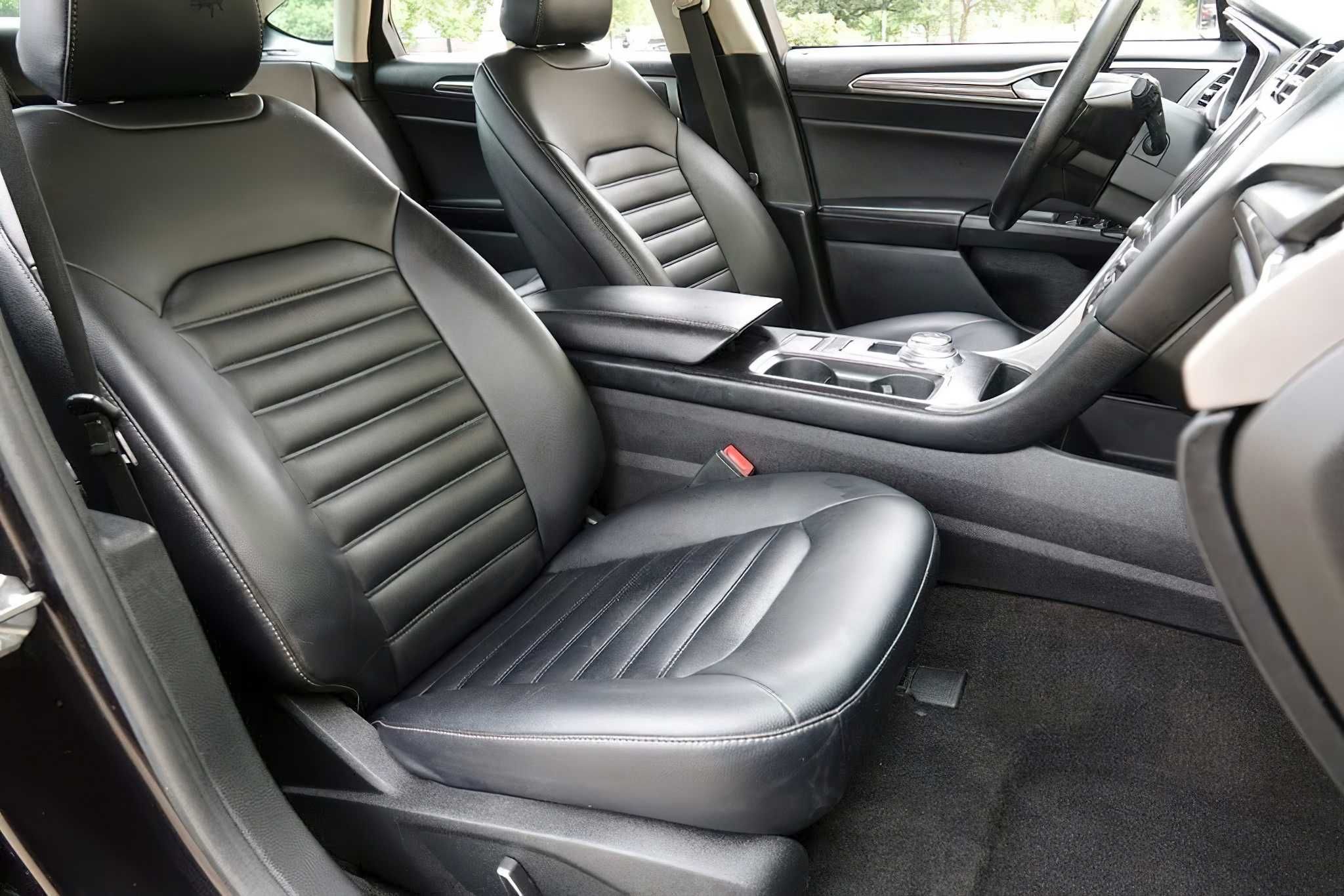 Ford Fusion Hybrid Titanium 2019