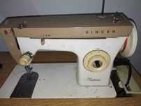 Máquina Singer vintage.