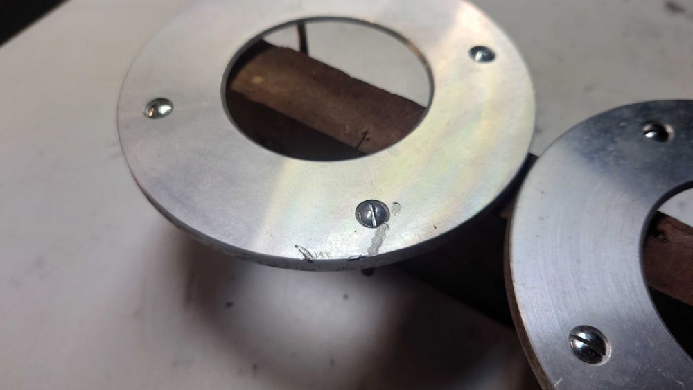 Unitra pierścienie kolumny