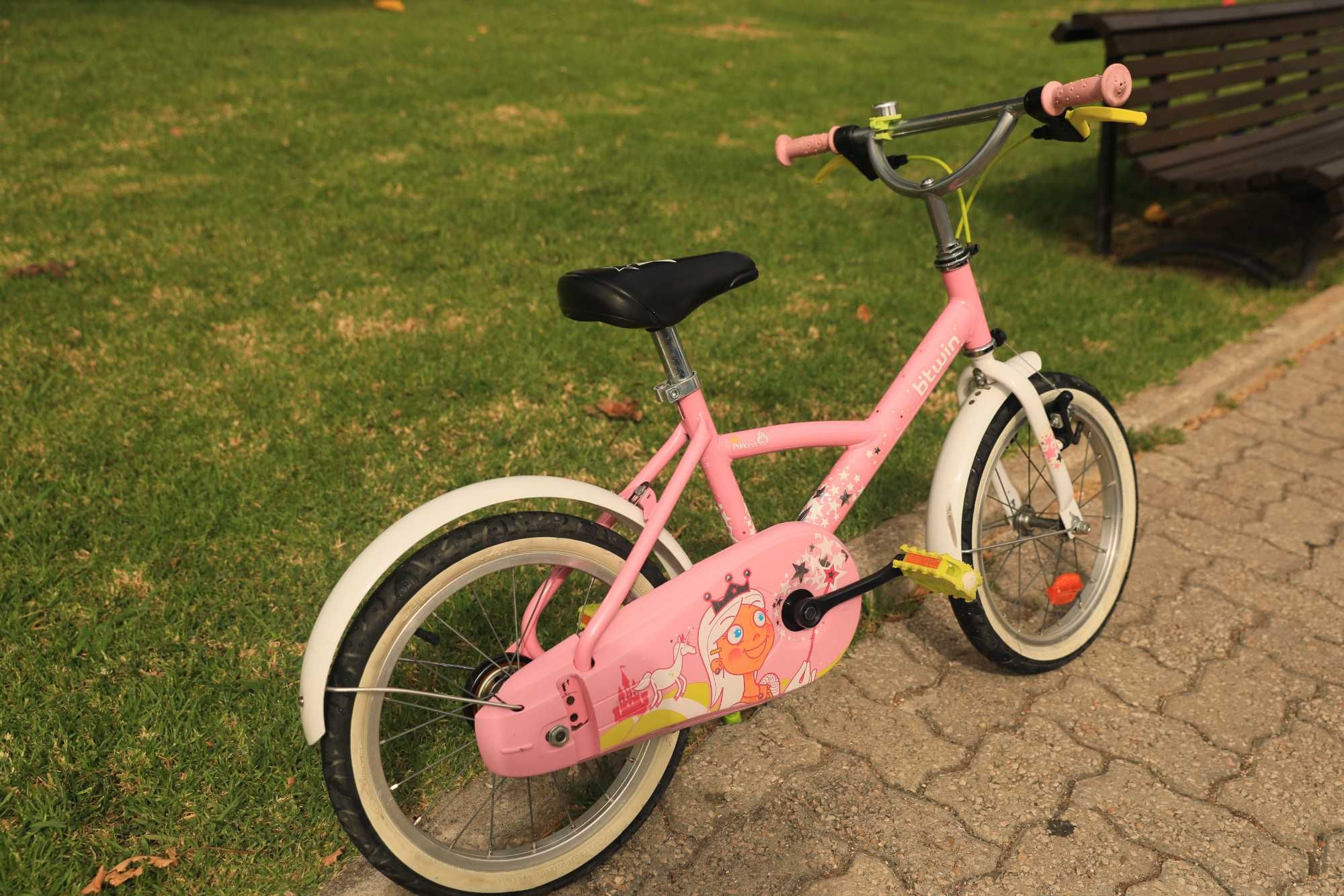 Bicicleta de menina