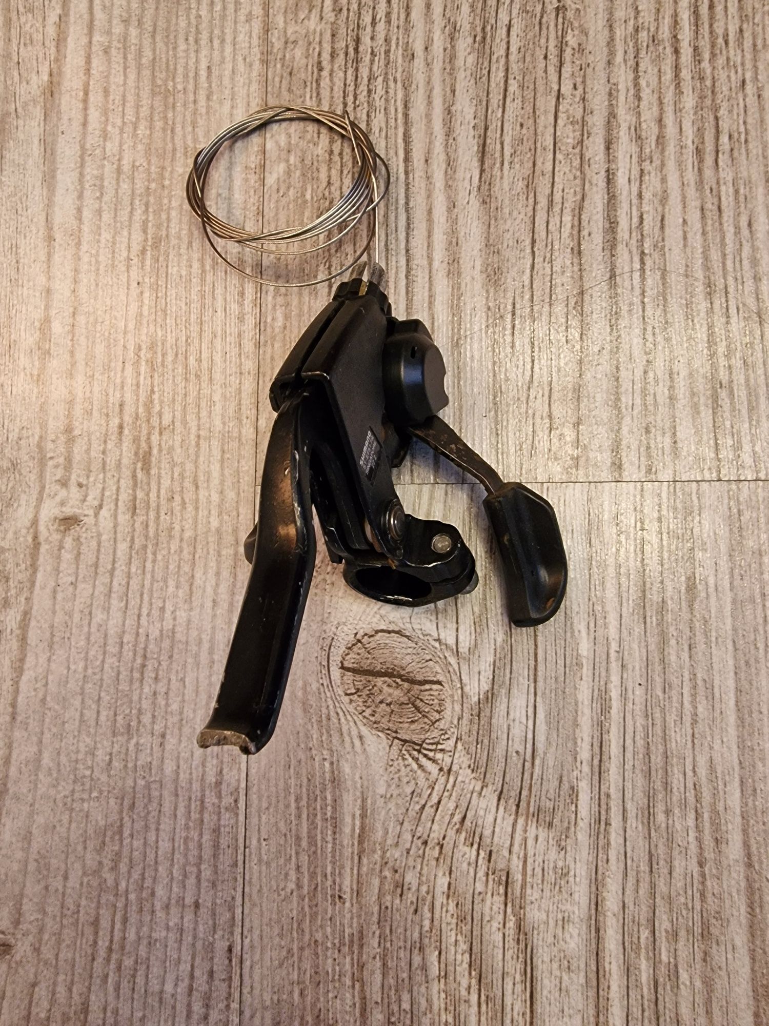 Klamkomanetka Shimano ST-EF51-7R prawa