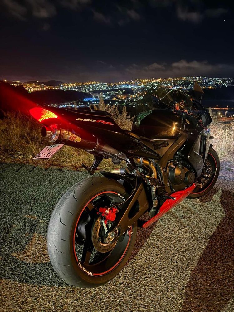Honda cbr  600rr