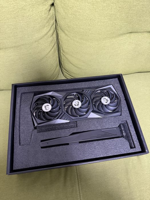 Відеокарта Nvidia Geforce  RTX 3070 MSI Gaming Trio Z