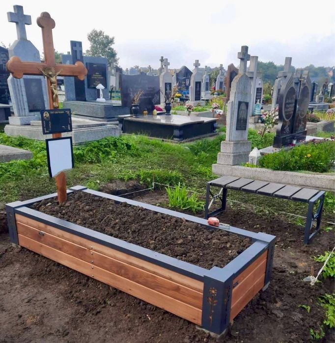 Надгробок дерев"яний,надмогильник,надгробник