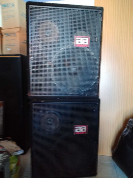 Amplificador     sound Master vf 400 e 2 colunas