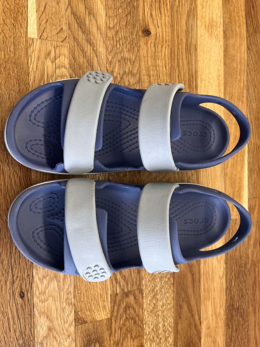 Sandały Crocs rozmiar J3 (34-35)