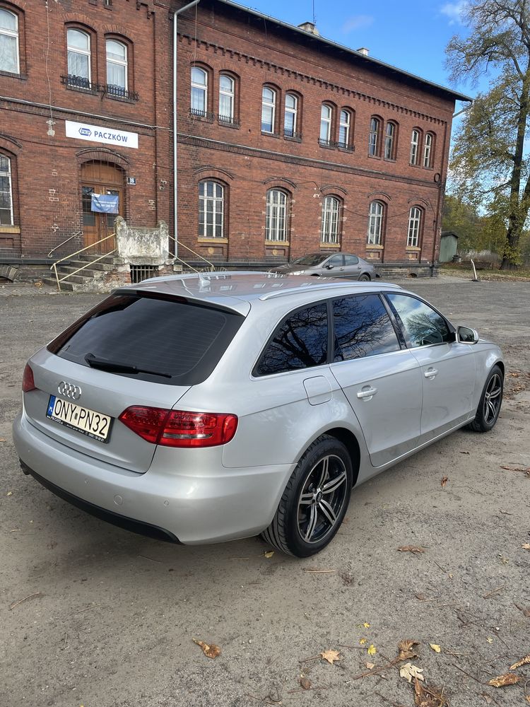 Audi A4 B8 2,0tdi LED xenon navi