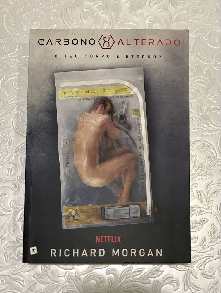 Livro: "Carbono Alterado", de Richard Morgan