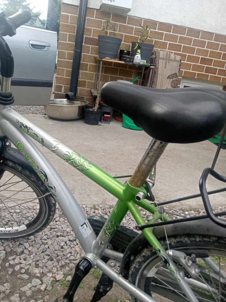 Zielony rower dla chłopca