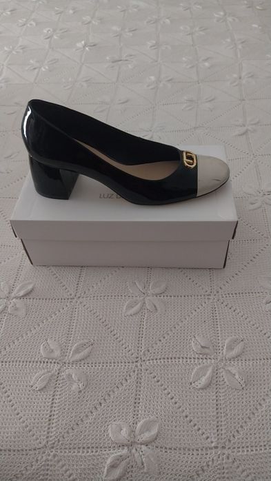 Sapatos LUZ DA LUA tamanho 41