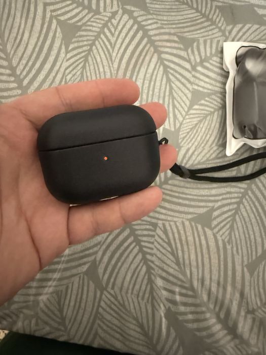 Чехол (под кожу) для AirPods 3 ,4 Pro ,Pro 2 ,Pro 3 case с петелькой