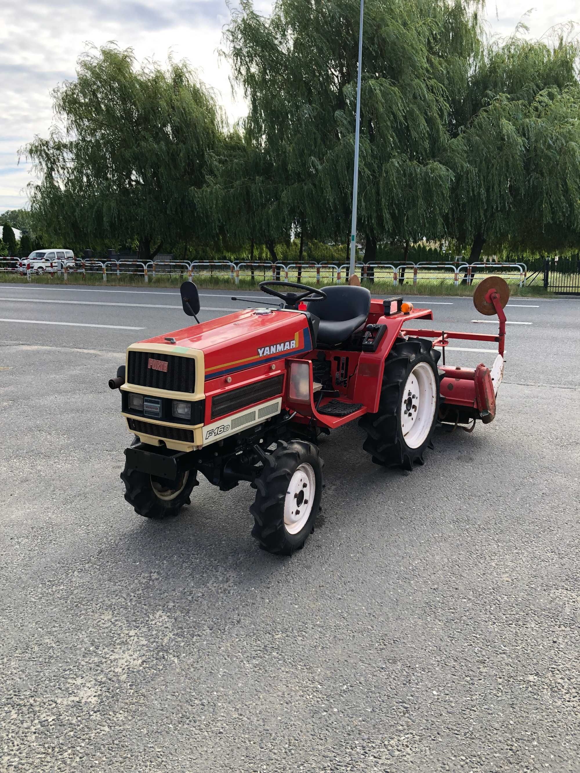 Traktorek Yanmar F16 z glebogryzarką 16KM 4x4