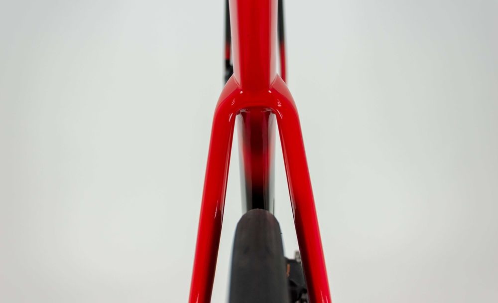 Nowy rower szosowy SENSA GIULIA SUPREMO Shimano 105 Di2