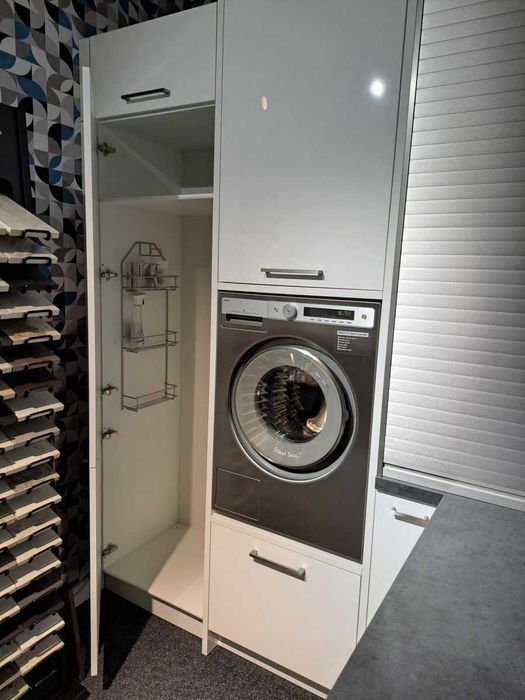 Meble Nolte z ekspozycji (pralnia)