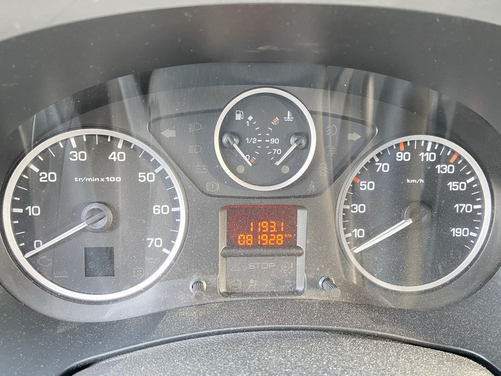 Carrinha Peugeot Partner 1.6 HDI - 3 lugares
