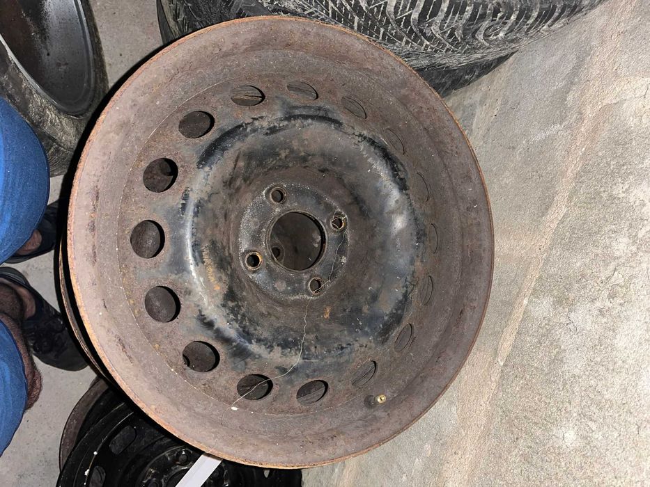 komplet felg 4x108 peugeot 206 207 citroen opel 15 cali