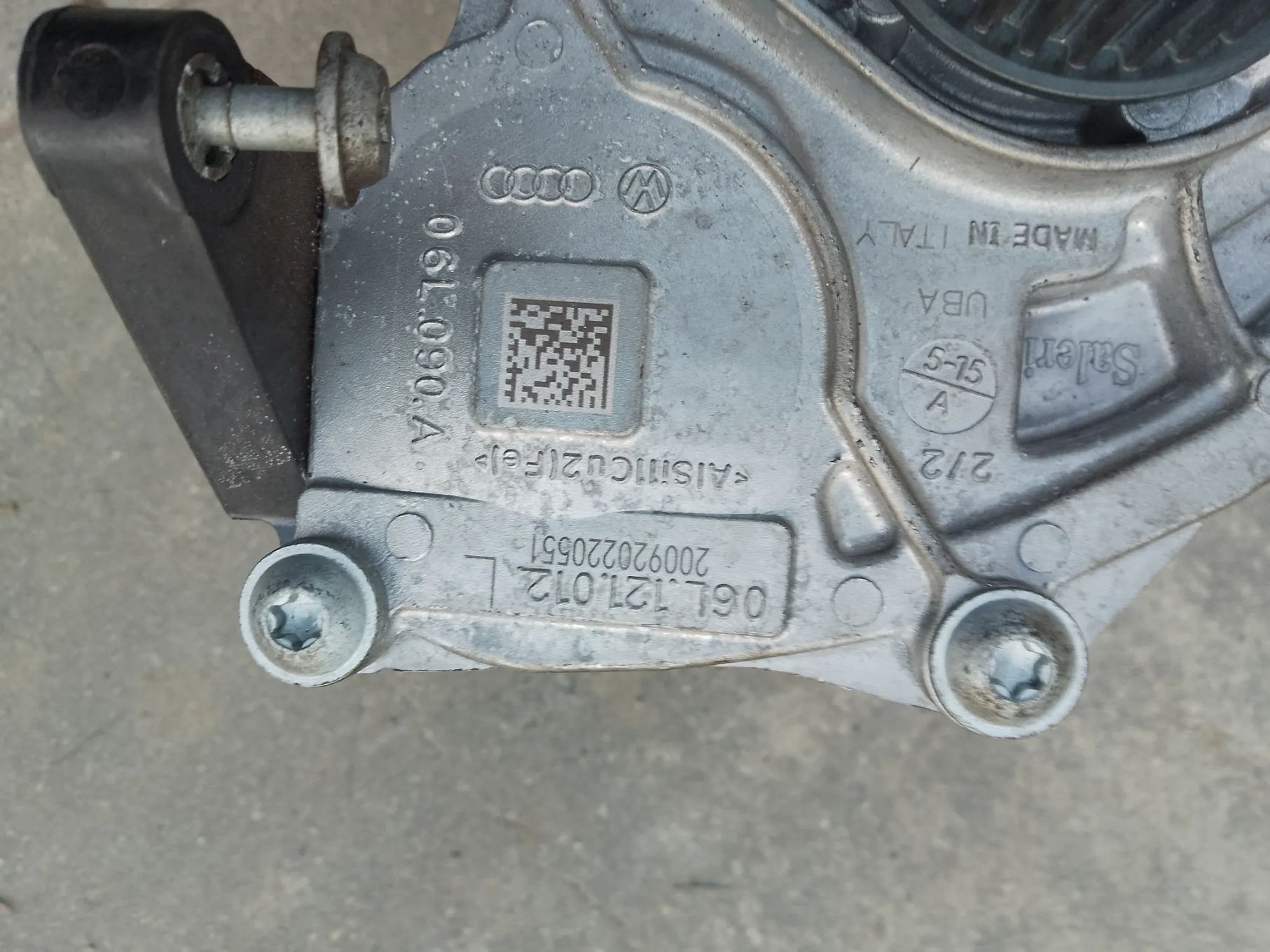 VW 1.8 2.0 DNP TFSI OBUDOWA TERMOSTATU 06L121111P