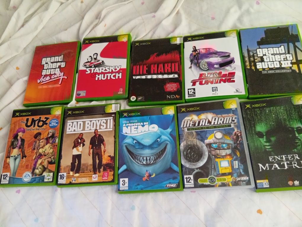 Vendo jogos Xbox com manuais