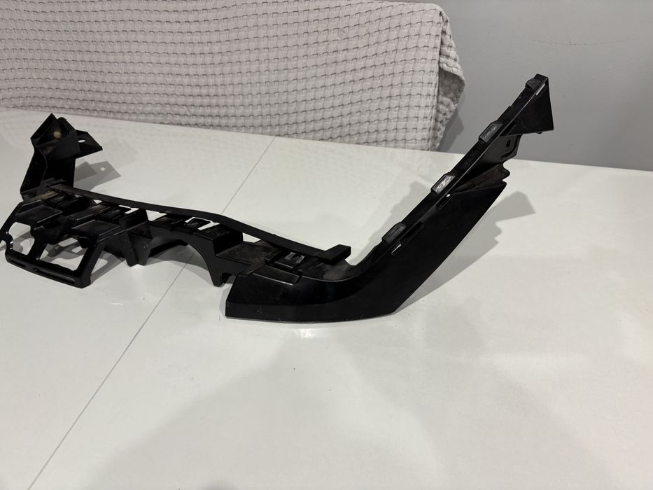 Slizg lampy reflektora seat ateca lift