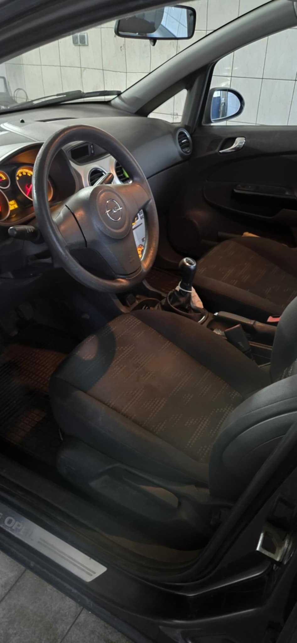 Sprzedam Corsa 1,3 diesel - zadbany