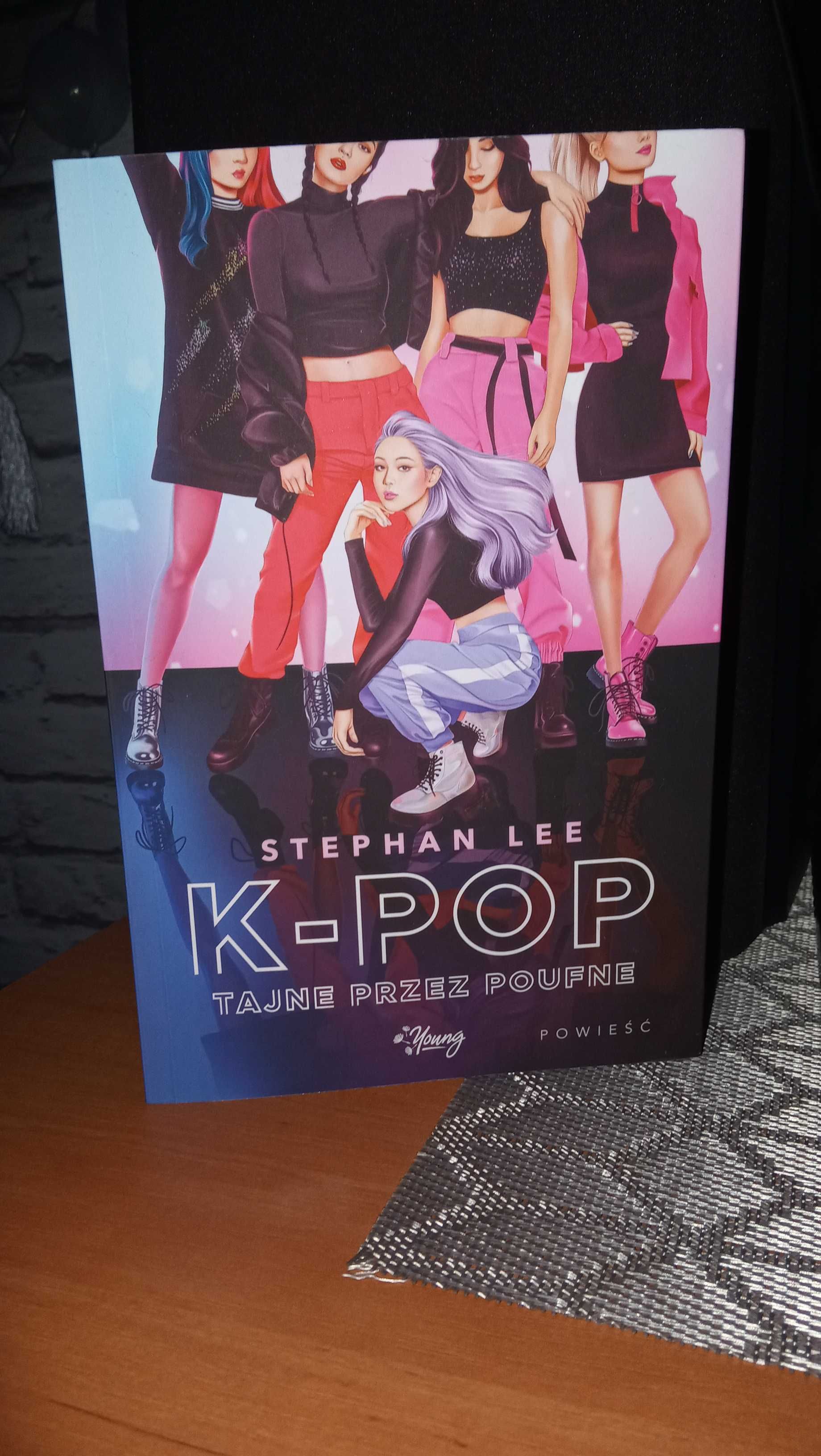 K- Pop tajne przez poufne