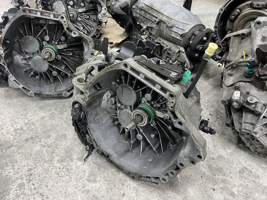 Коробка передач трафік віваро 1.6