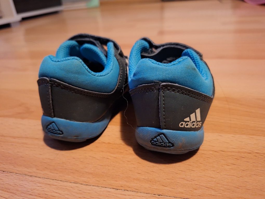 Buty dziecięce adidas 24