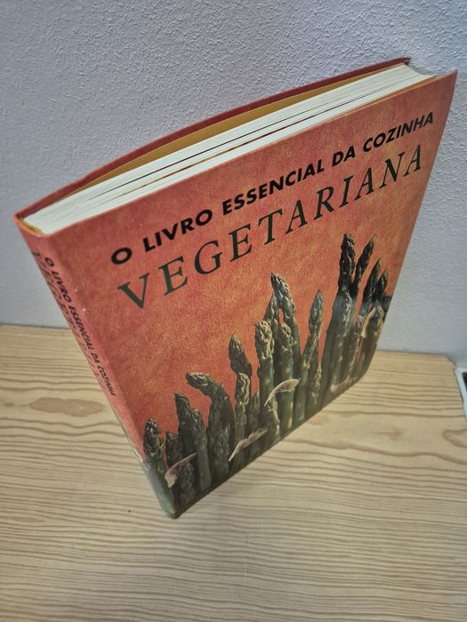 Livro essencial da cozinha Vegetariana