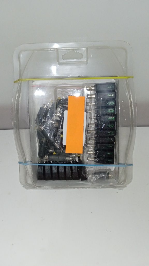 Halfmman Mini Universal AC Adaptor