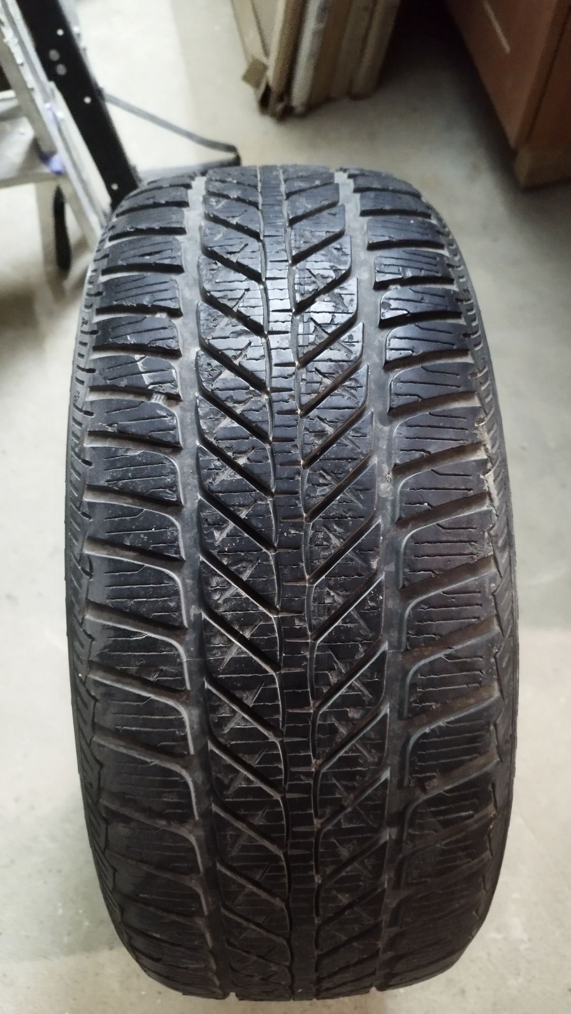 Opona na zapas fulda kristall control HP 225/50 r17 98V