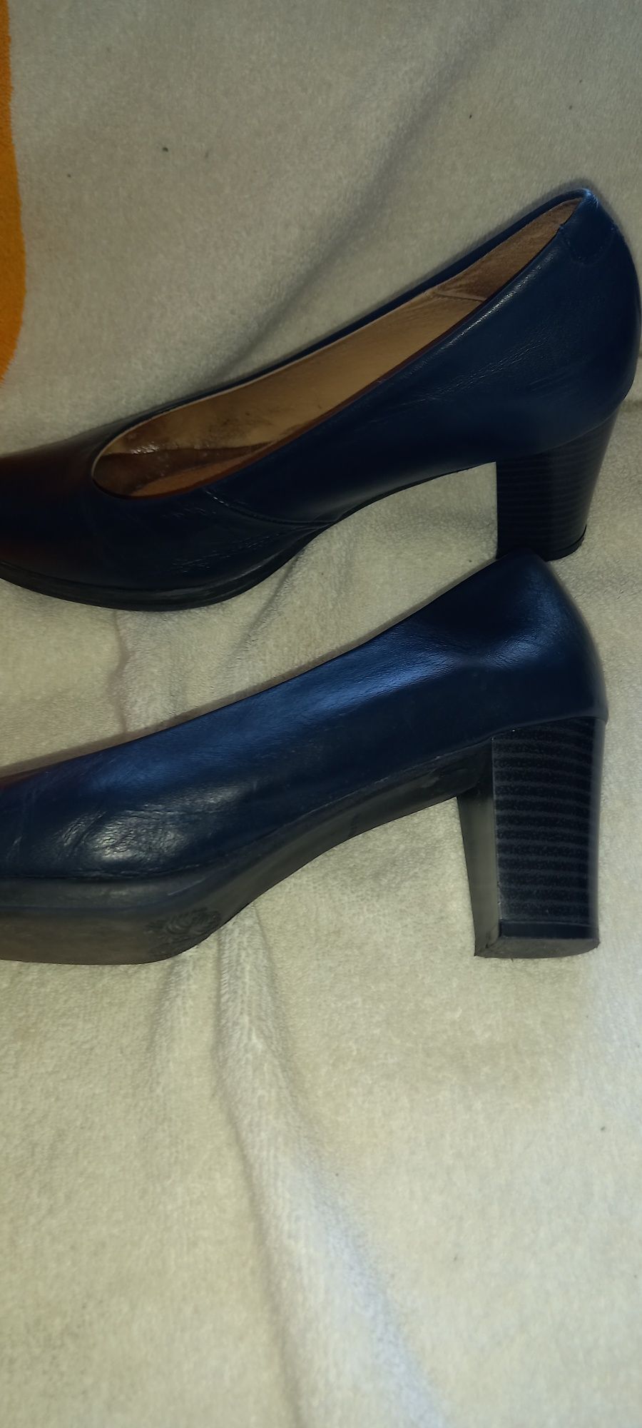 Sapatos senhora 39  e 40