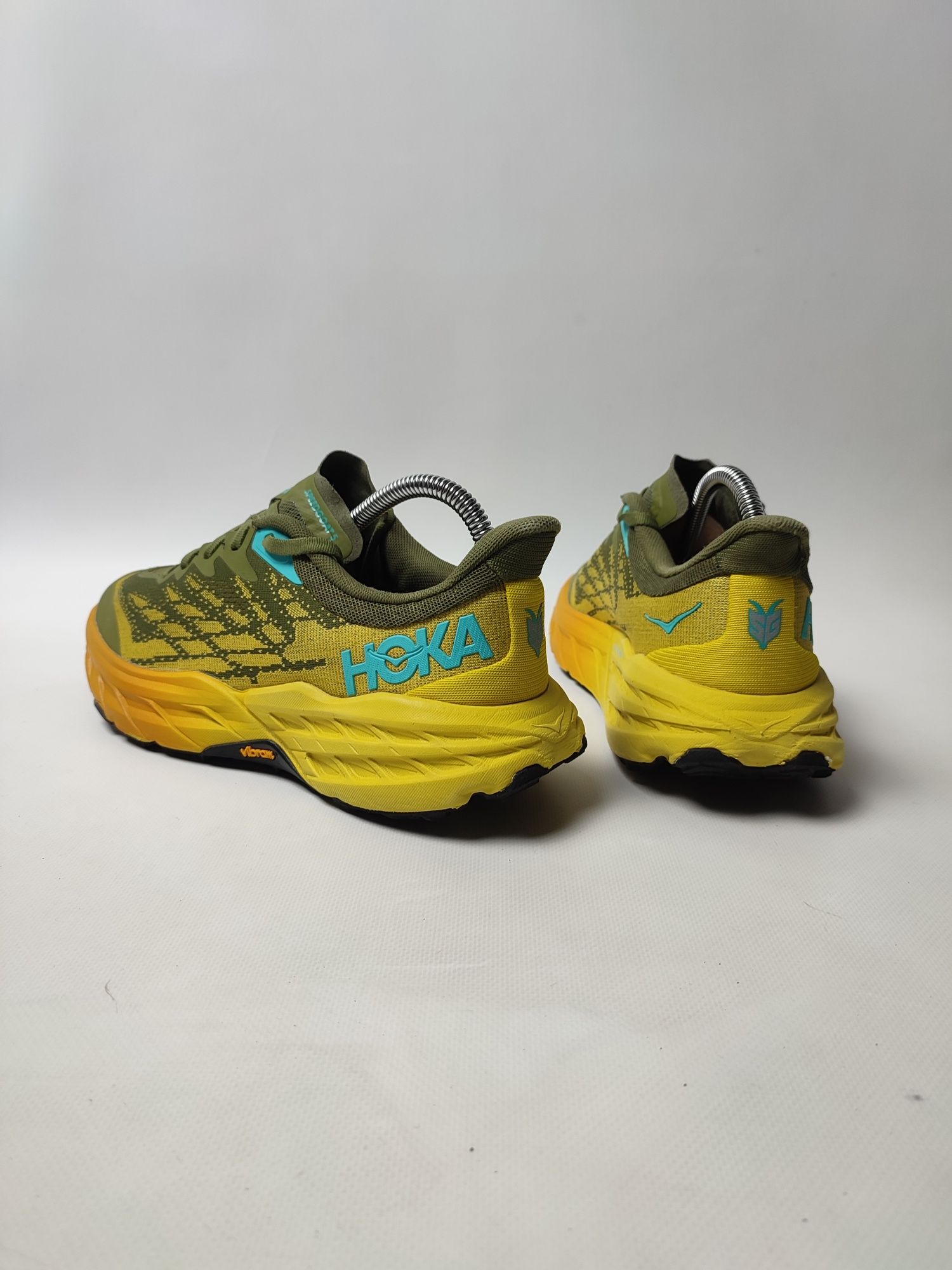 Беговые кроссовки Hoka SpeedGoat 5 EUR 42 (26,5 см) бу ориг трейловые