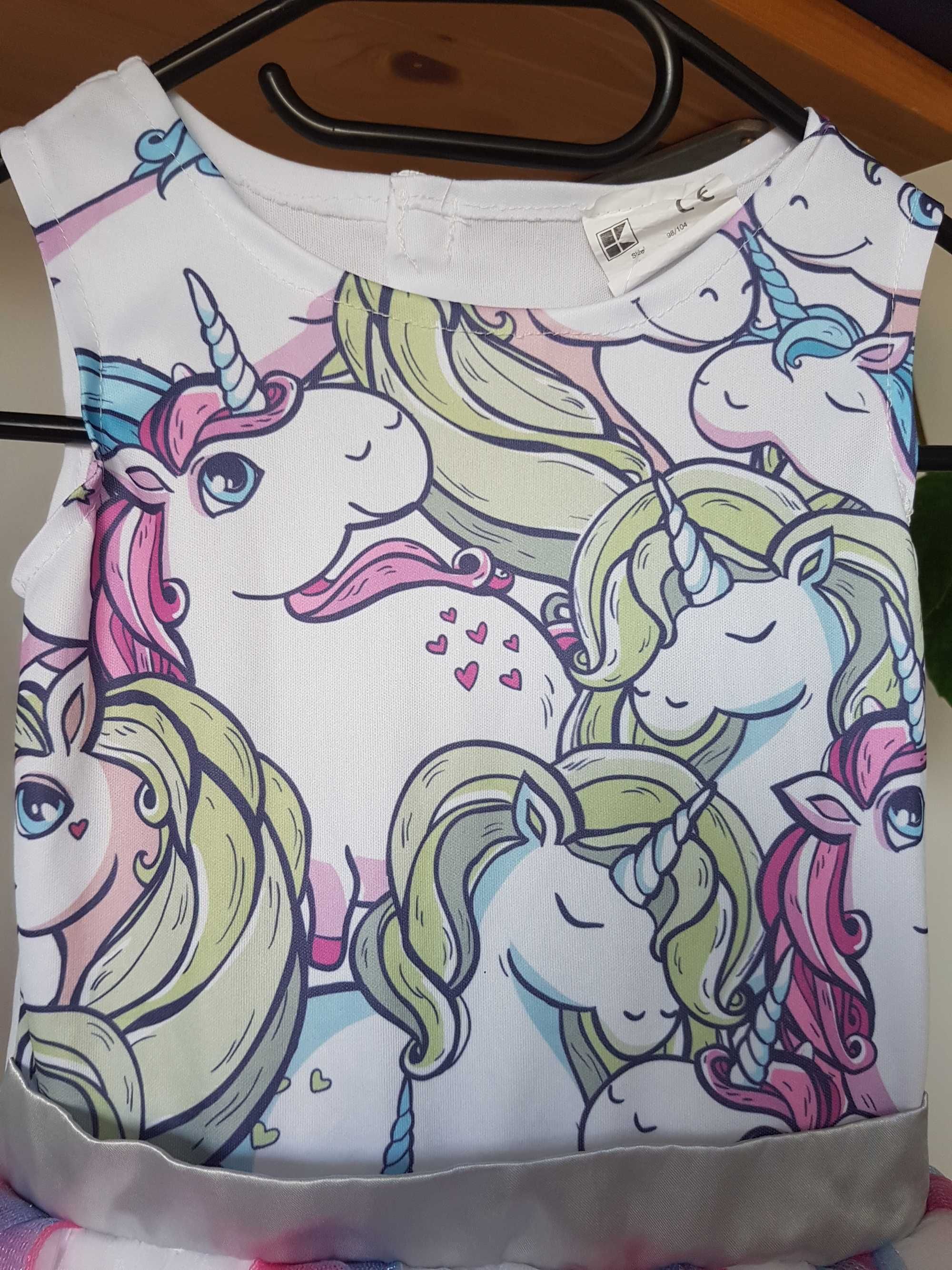 Sukienka przebranie Jednorożec unicorn rozmiar 98-104 cm. G308
