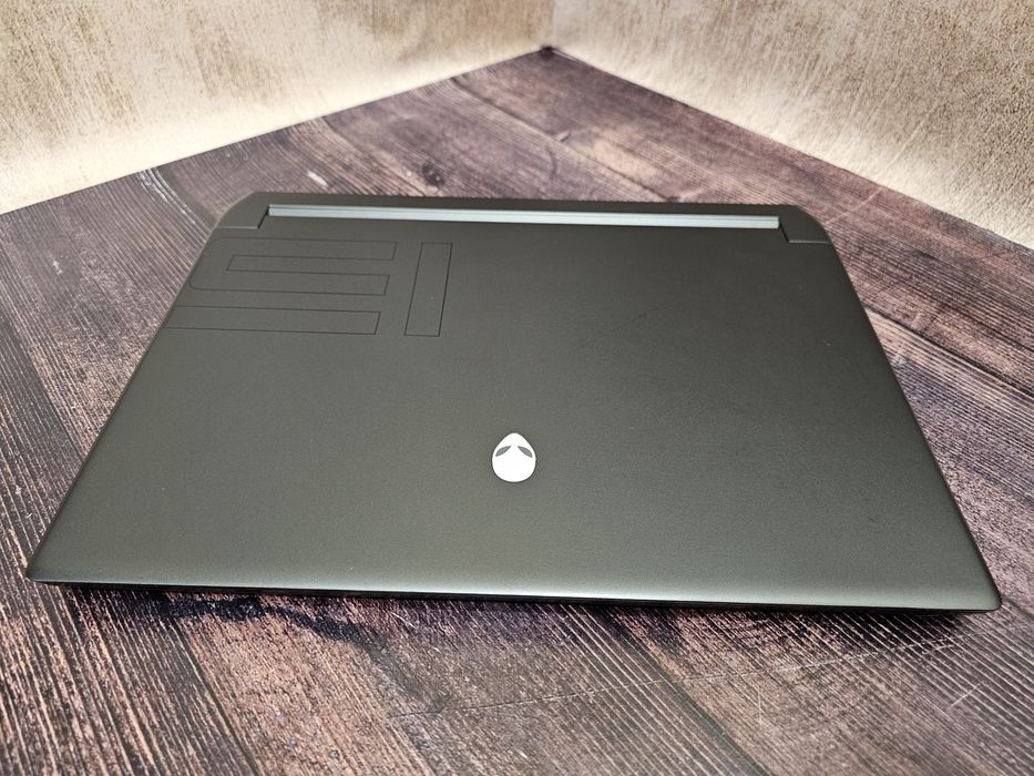 Dell Alienware M15 R6 (Core i7-11800H/16Gb/RTX 3070/SSD 1Tb/IPS 165Hz)