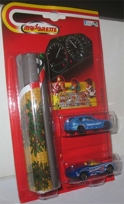 Majorette - BMW Z3 Coupe + Porsche Boxster + Tapete de Jogo -Serie 927