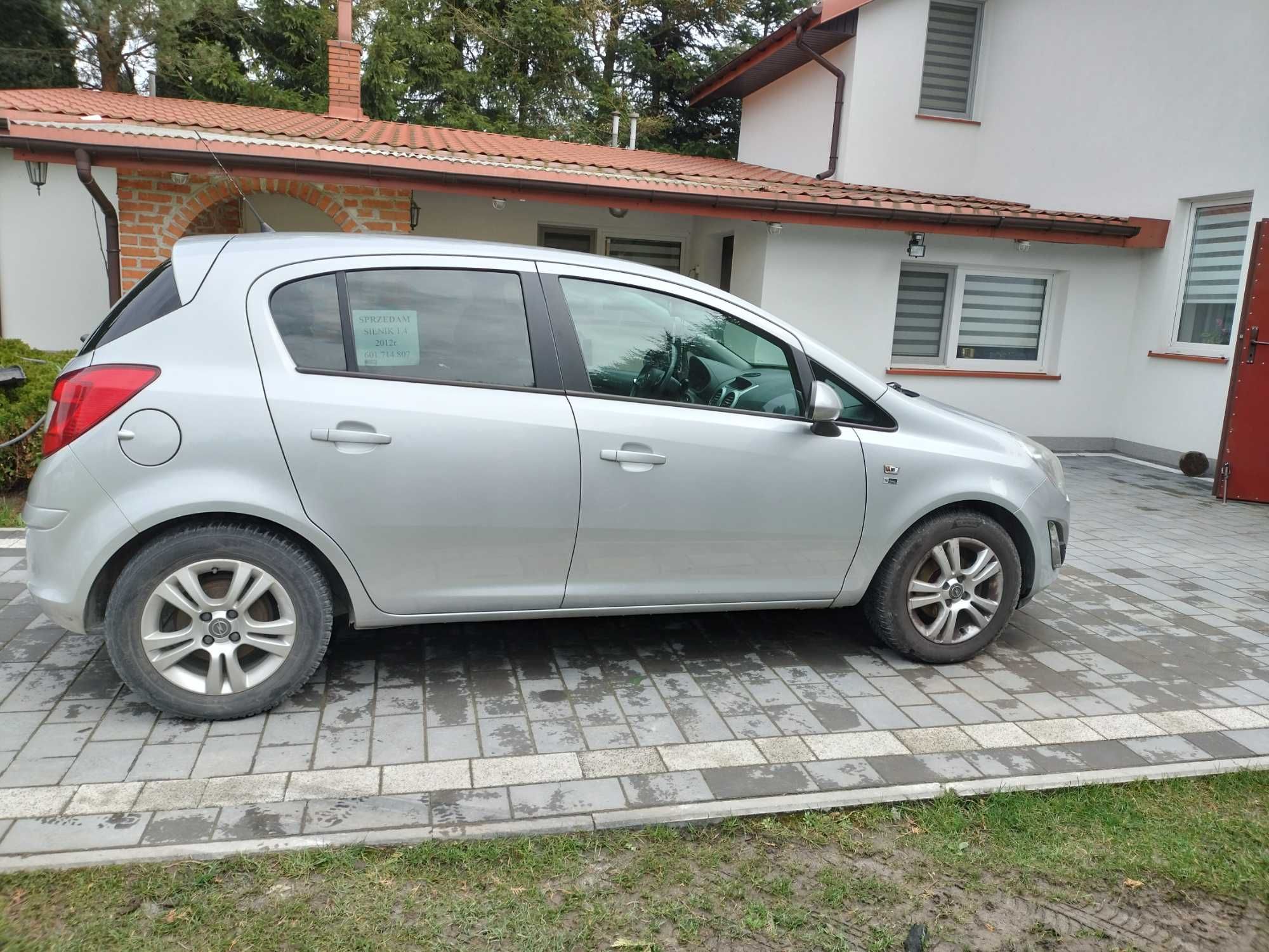 Opel corsa d 2012 bogata wersja