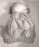 Czapka zimowa szara handmade ręcznie robiona pompon biały czarny