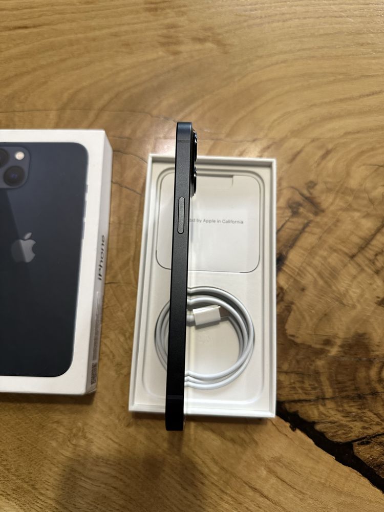 Продам iPhone 13 на 128