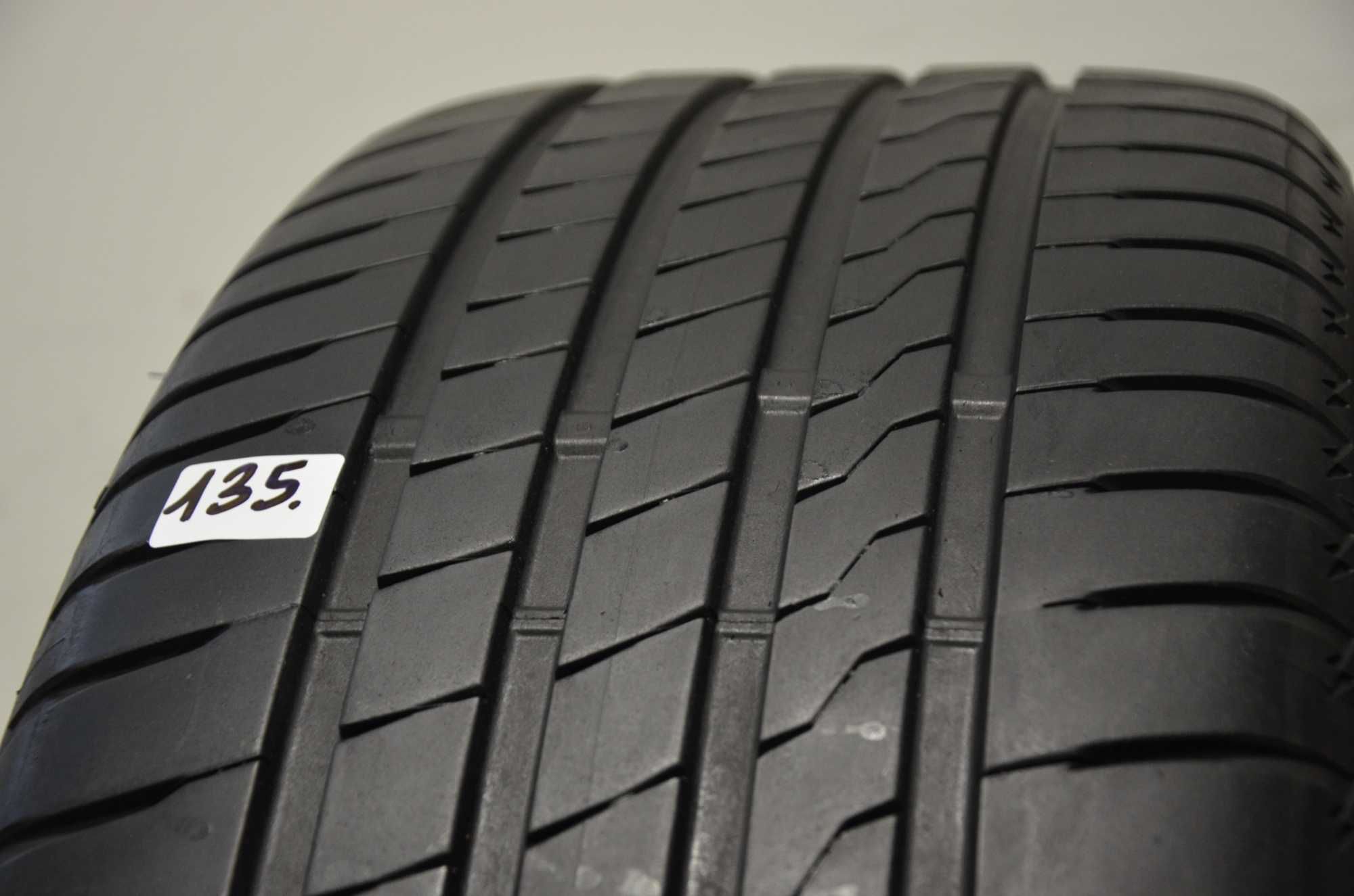 ROK 2022 , 245/45 R19 Firestone RoadHawk Para nr135