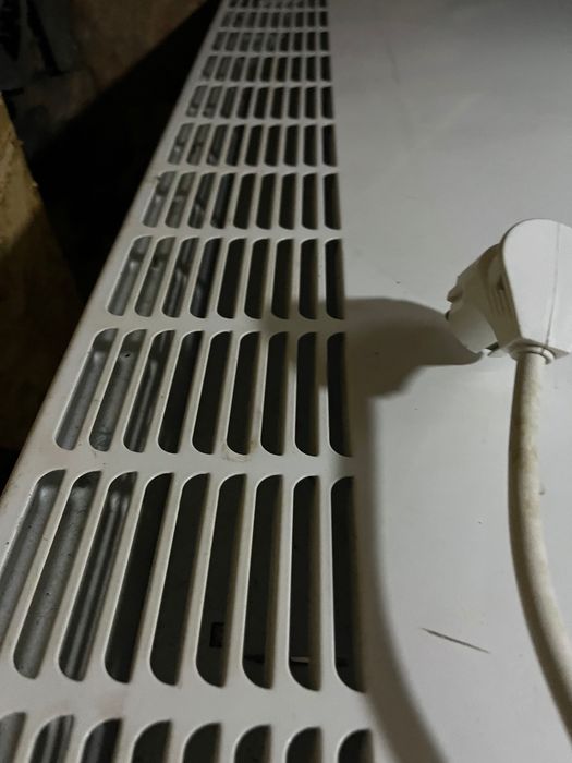 Електронагрівач з терморегулятором