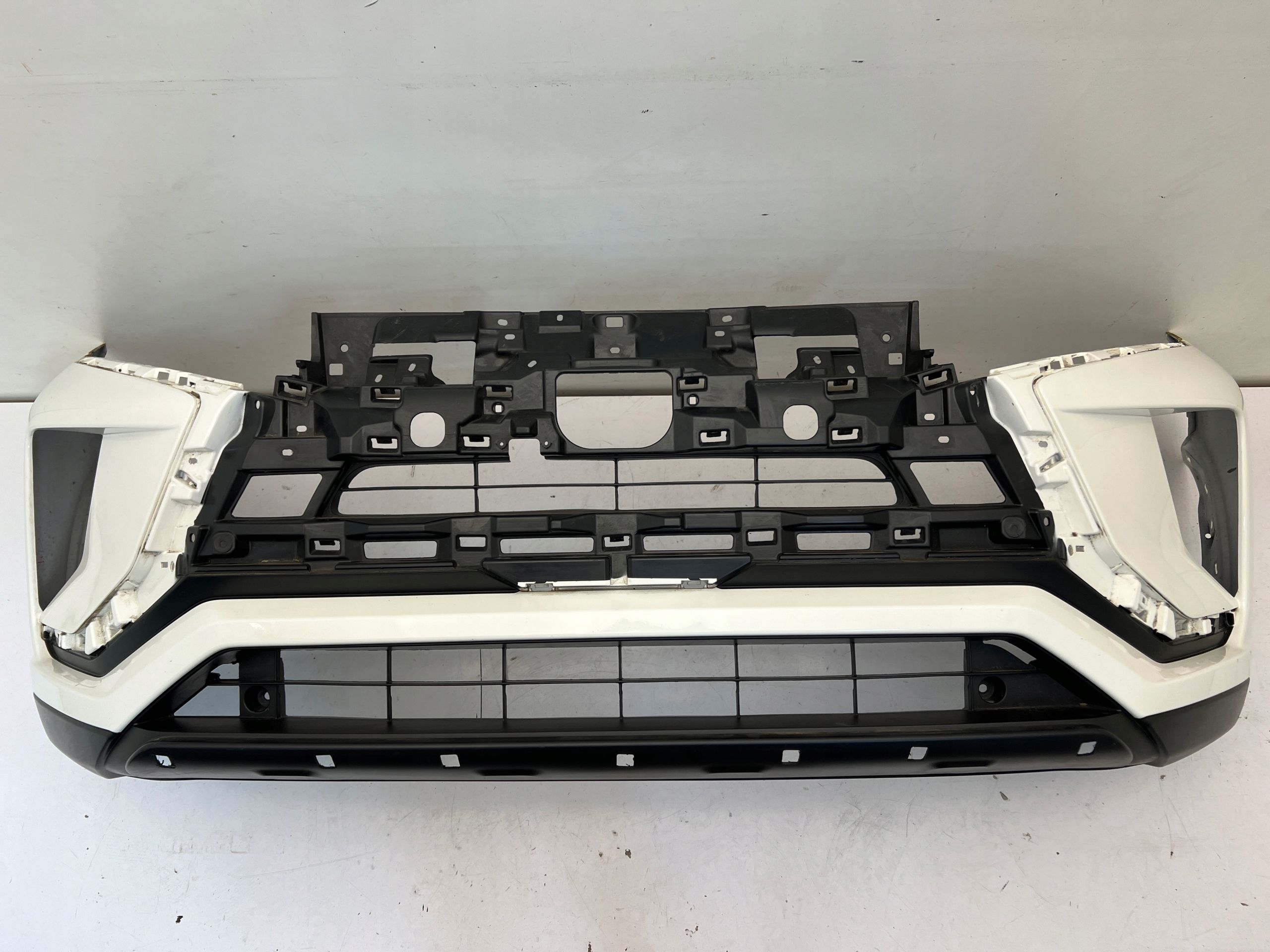 Mitsubishi Eclipse Cross Zderzak Przedni przód oryginał Oem 18 20