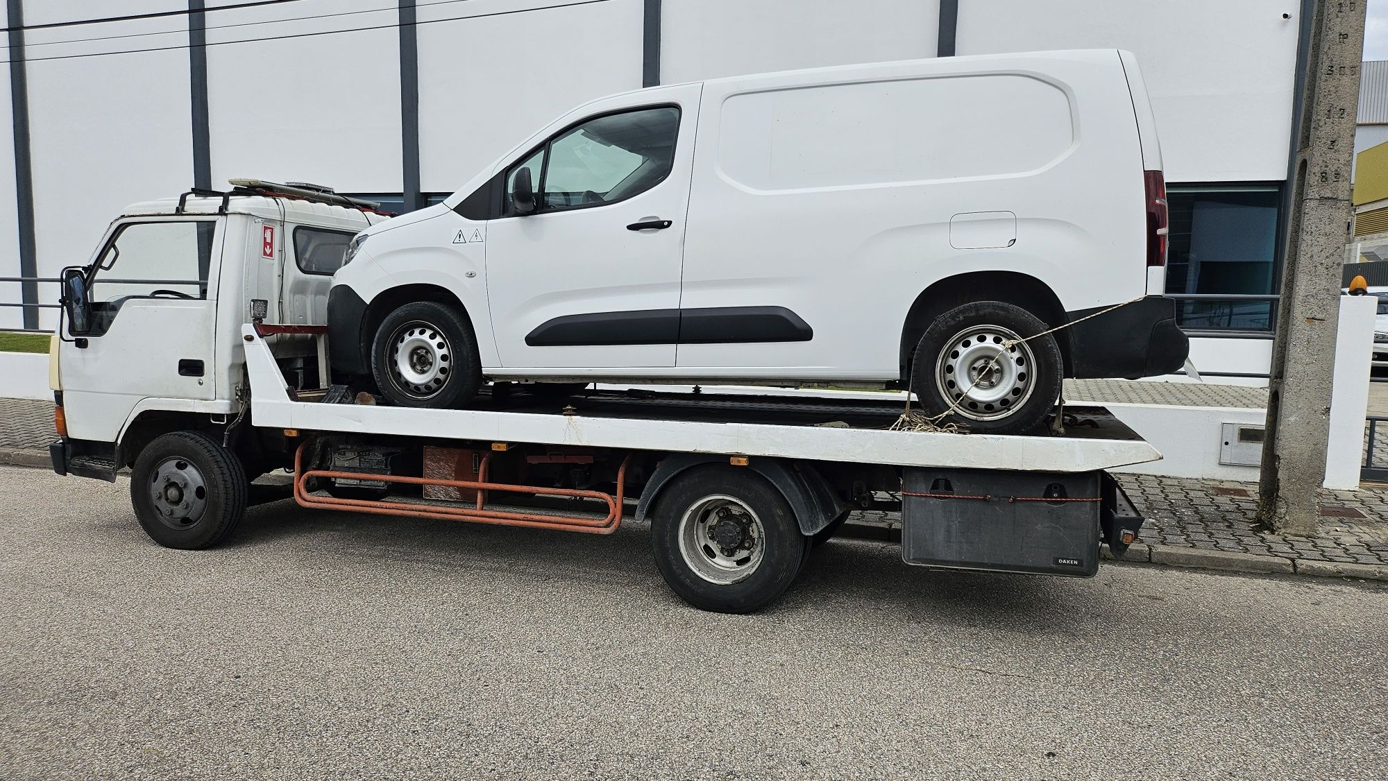 Pronto socorro mitsubishi 444