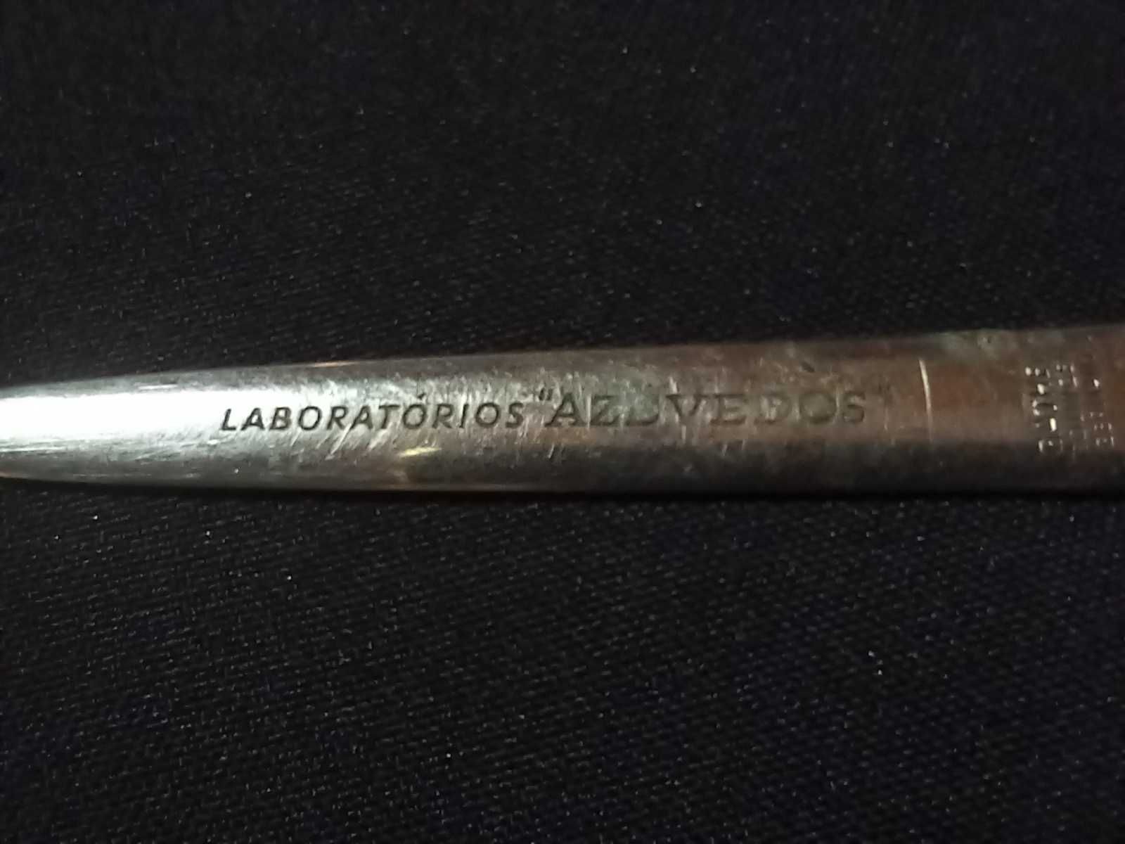 Publicidade - Abre cartas dos Laboratórios Azevedos