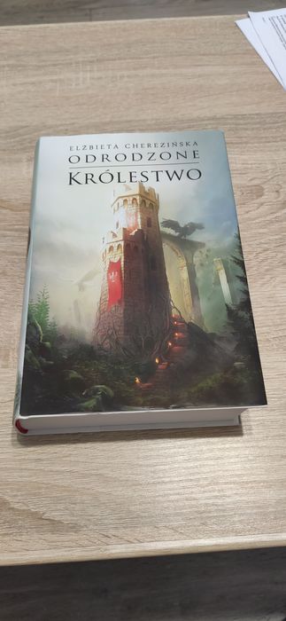 Odrodzone królestwo Elżbieta Cherezińska