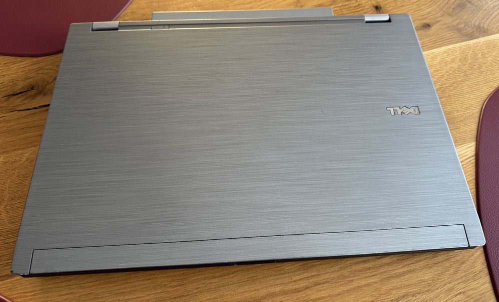 Dell E6510 i7 8GB ram bez dysku,  stacja dokujaca, zasilacz