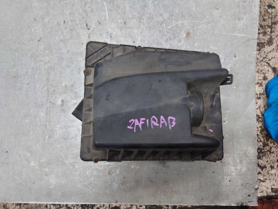 Obudowa Filtra Powietrza Opel Zafira B 1.7CDTI