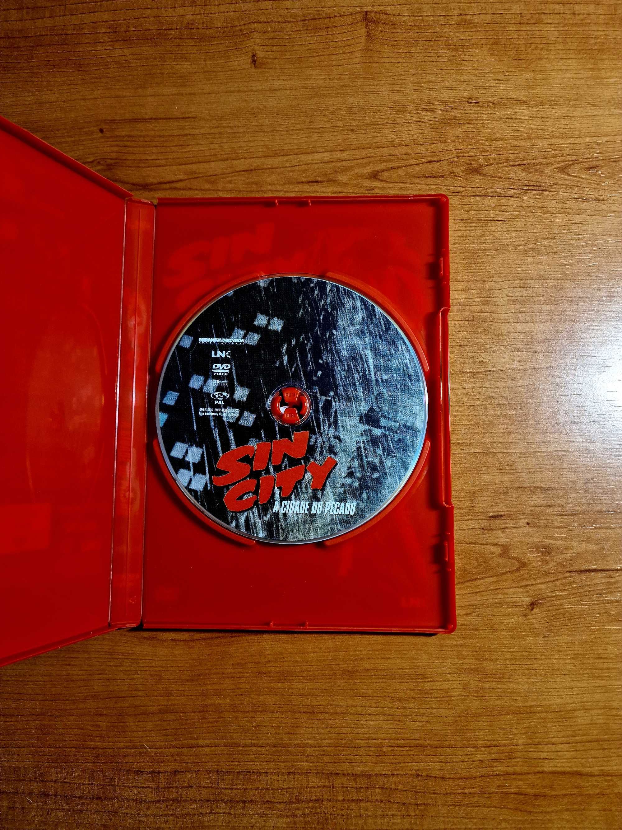 SIN CITY A Cidade do Pecado (Bruce Willis/Mickey Rourke/Jessica Alba)