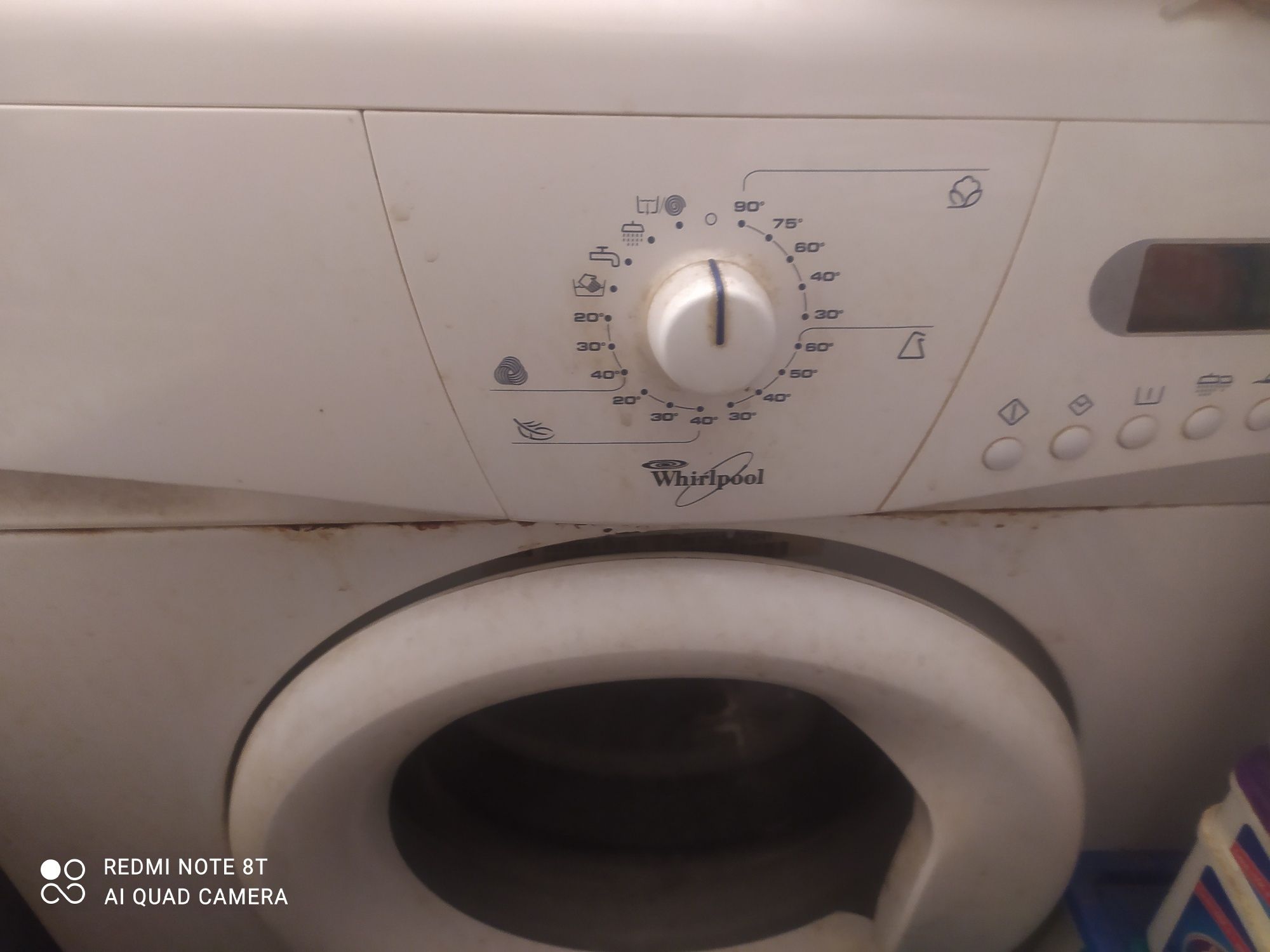 Продаю б/у пральну машину whirlpool