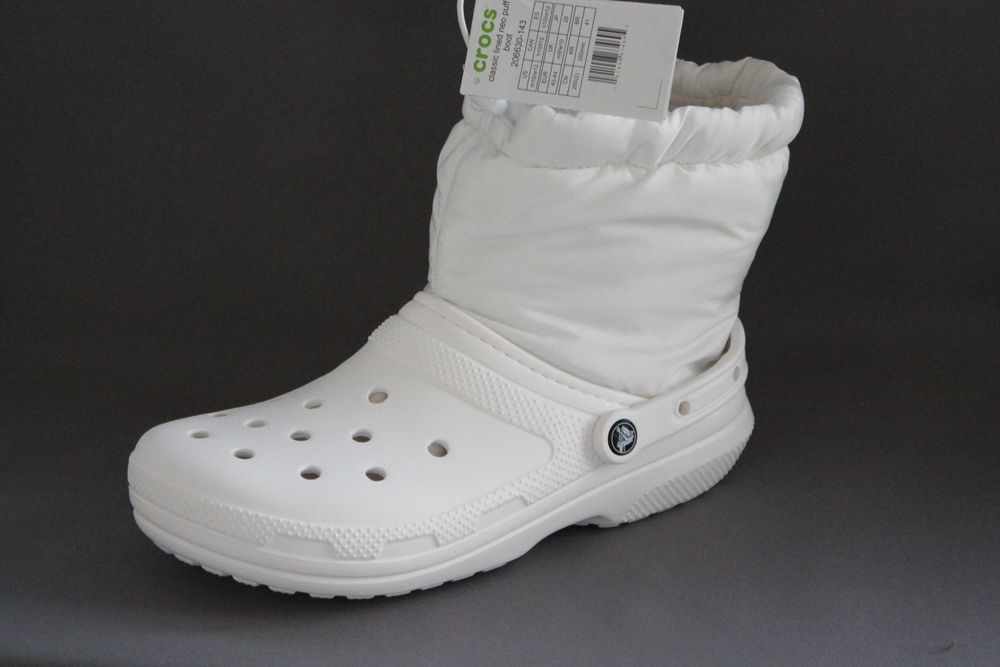 Зимові чоботи Crocs Classic Lined Neo Puff Boot розмір--43-44 m10/w12