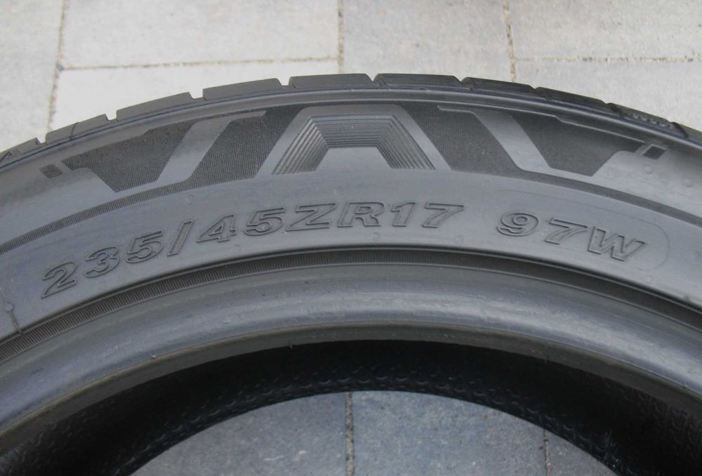 Opony 235/45r17 Nexen 2023r 8mm XL Cena za 2szt